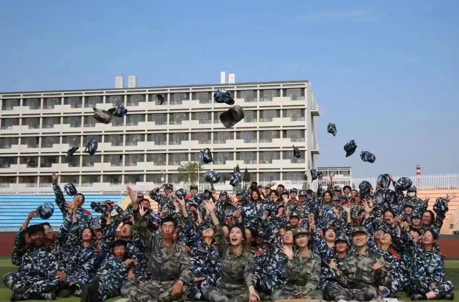 1C3B4
